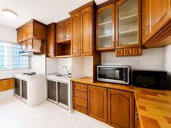 Blk 330 Bukit Batok Street 33 (Bukit Batok), HDB Executive #584815351
